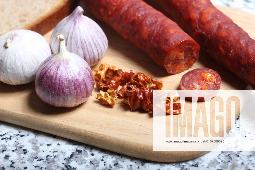 Chorizo , 2939981.jpg, appetizer, background, buffet, chorizo, close-up, cooking, cuisine, culinary, cut, eat, fat, food, gastronomy, gourmet, lunch, meat, peppered, pork, red, restaurant, sausage, sliced, slices, smoked, spain, spanish, spiced, pepper, garlic, wood, chillie,