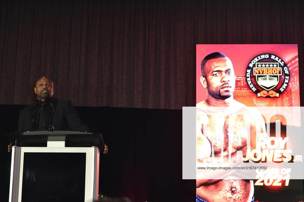 LAS VEGAS, NV - AUGUST 27: Roy Jones speaking at the Induction Ceremony & Dinner for the 2022 Nevada Boxing Hall Of Fame at Resorts World Las Vegas in Las Vegas,Nevada, on August 27, 2022.