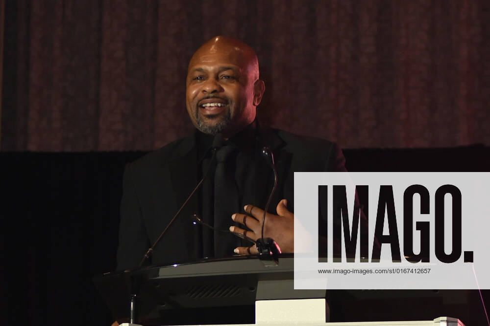 LAS VEGAS, NV - AUGUST 27: Roy Jones speaking at the Induction Ceremony & Dinner for the 2022 Nevada Boxing Hall Of Fame at Resorts World Las Vegas in Las Vegas,Nevada, on August 27, 2022.