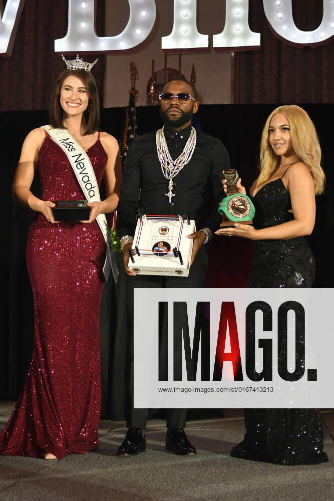 LAS VEGAS, NV - AUGUST 27: Miss Nevada Heather Renner & Floyd Mayweather at the Induction Ceremony & Dinner for the 2022 Nevada Boxing Hall Of Fame at Resorts World Las Vegas in Las Vegas,Nevada, on August 27, 2022.