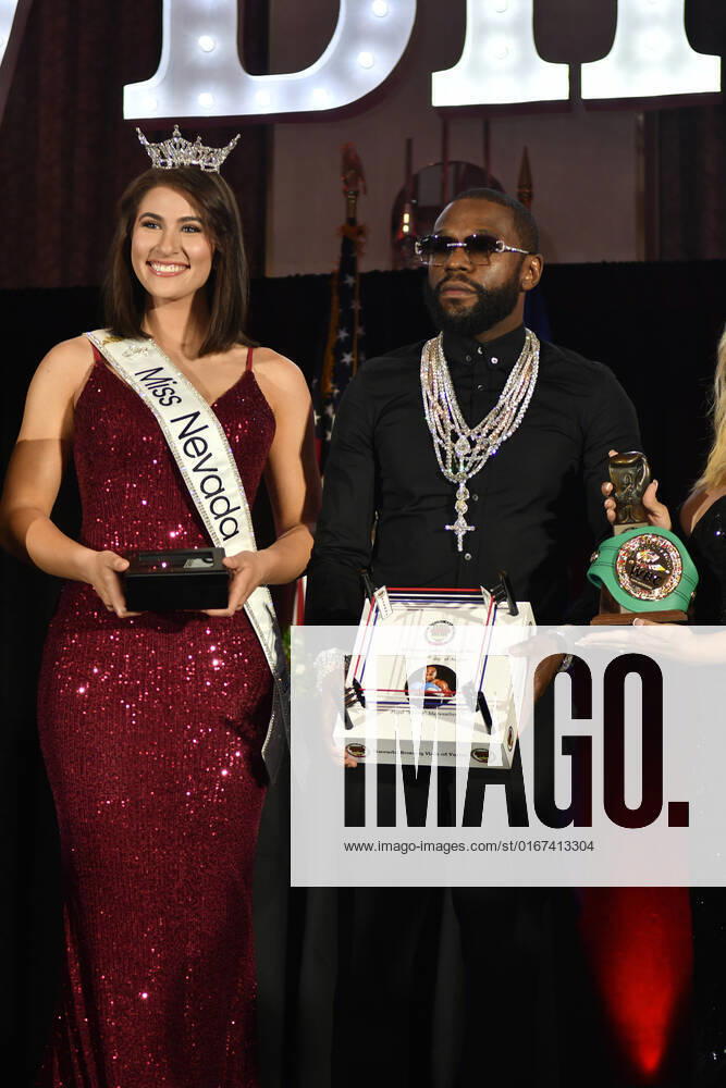 LAS VEGAS, NV - AUGUST 27: Miss Nevada Heather Renner & Floyd Mayweather at the Induction Ceremony & Dinner for the 2022 Nevada Boxing Hall Of Fame at Resorts World Las Vegas in Las Vegas,Nevada, on August 27, 2022.