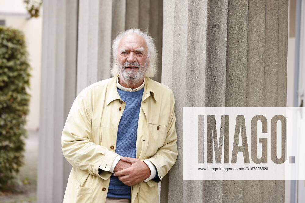Achim Wolff beim Fototermin zur Jahres PK 2022 vom Schlossparktheater in Berlin am 29.08.2022 Jahres PK von Dieter Hallervordens Schlosspark Theater in Berlin