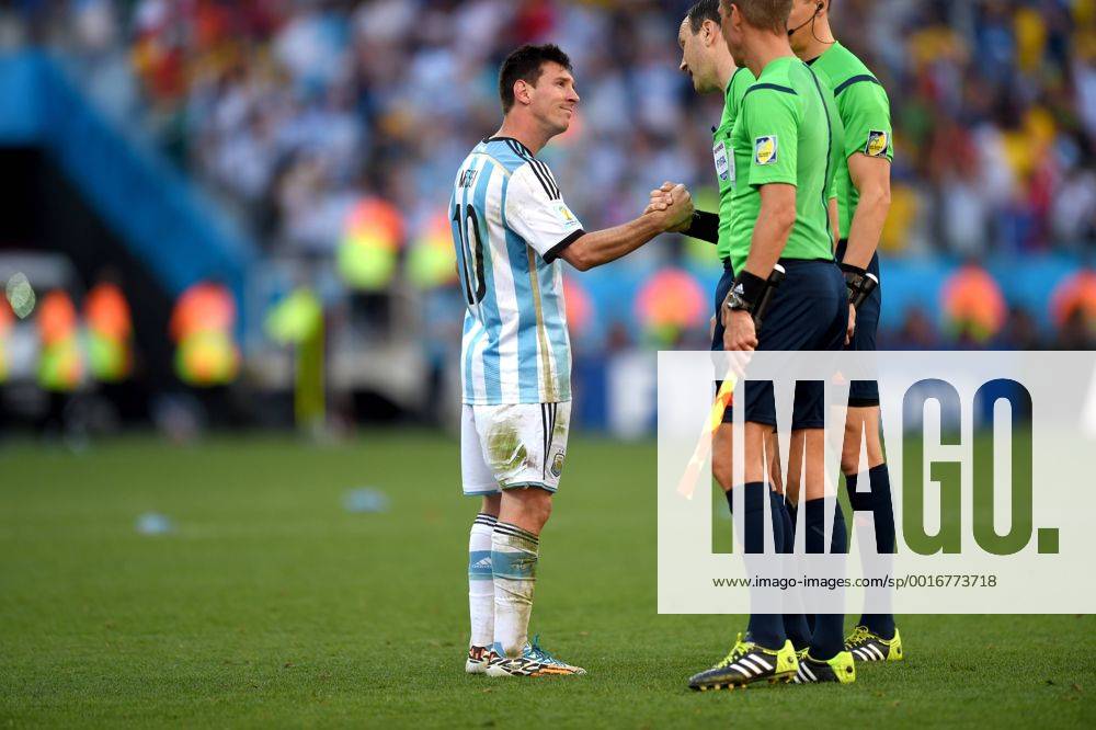 Lionel Messi (ARG), JULY 1, 2014 - Football Soccer : Lionel Messi of Argentina shakes hands with referees after Argentina winning the FIFA World Cup Brazil 2014 Round of 16 match between Argentina 1-0 Switzerland at Arena de Sao Paulo in Sao Paulo, Brazil. Noxthirdxpartyxsales (uzdb006947)