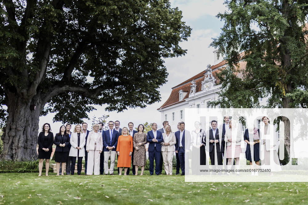 Mitglieder der Bundesregierung, aufgenommen im Rahmen der Kabinettsklausur der Bundesregierung im Schloss Meseberg, 30.08.2022. Meseberg Deutschland