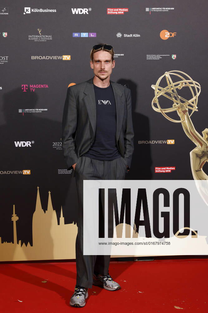 Schauspieler Daniel Sträßer beim Kölner Emmy Cocktail 2022 anlässlich der 16. Kölner Jurysitzung des International Emmy auf Schloss Arff. Köln, 31.08.2022 NRW Deutschland