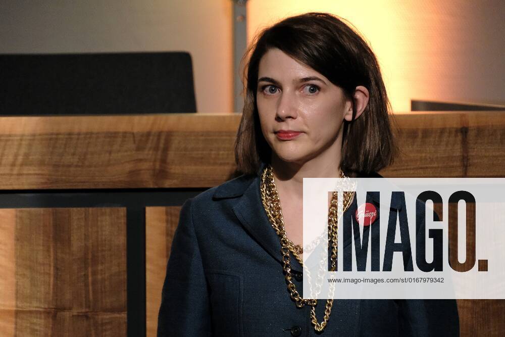 Kassel Jährliche Verleihung durch die Stiftung BrücknerKühnner und der Stadt Kassel Anaïs Meier erhält den Förderpreis Komische Literatur 2022 Bild zeigt: Preisträgerin Anaïs Meier