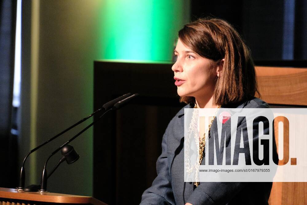 Kassel Jährliche Verleihung durch die Stiftung BrücknerKühnner und der Stadt Kassel Anaïs Meier erhält den Förderpreis Komische Literatur 2022 Bild zeigt: Preisträgerin Anaïs Meier