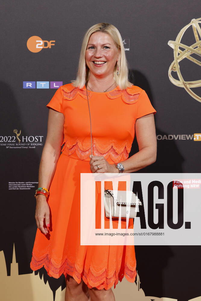 Fernsehmoderatorin Aleksandra Bechtel beim Kölner Emmy Cocktail 2022 anlässlich der 16. Kölner Jurysitzung des International Emmy auf Schloss Arff. Köln, 31.08.2022 NRW Deutschland