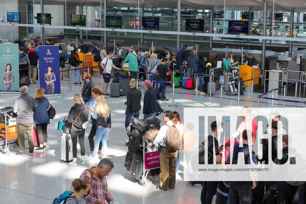 Piloten Streik der Lufthansa 800 Flüge werden gestrichen am Flughafen in München Datum: 02.09.2022