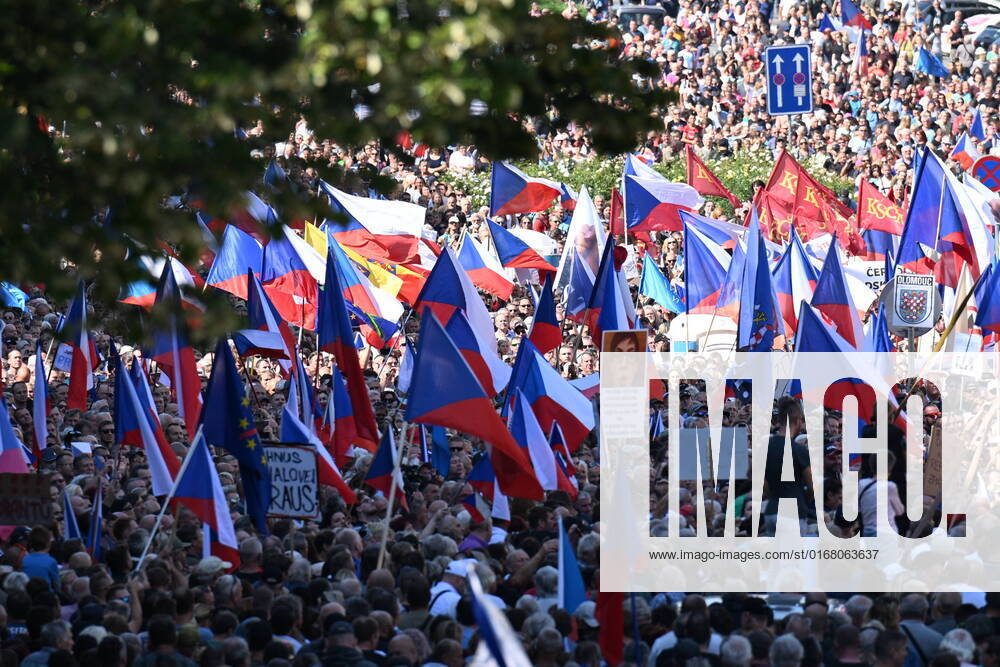 Demonstration entitled Czech Republic in the first place to protest against current leadership of Czechia was held on September 3, 2022, on the Wenceslas Square in Prague, Czech Republic. (CTKxPhoto MichalxKamaryt) CTKPhotoP2022090303921