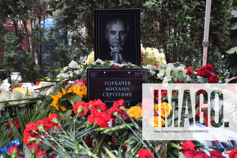 Russia, Moscow. - A view of the grave of first and last Soviet President Mikhail Gorbachev at the Novodevichy Cemetery. Gorbachev died aged 91 on August 30. KomsomolskayaxPravda