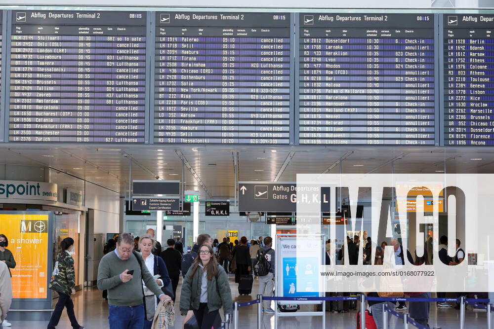 Piloten Streik der Lufthansa 800 Flüge werden gestrichen am Flughafen in München Datum: 02.09.2022