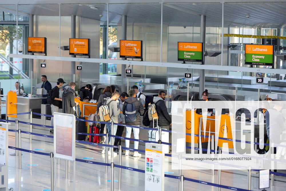 Piloten Streik der Lufthansa 800 Flüge werden gestrichen am Flughafen in München Datum: 02.09.2022