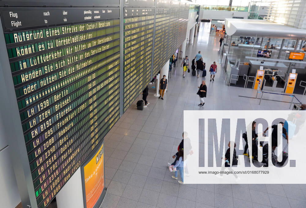 Piloten Streik der Lufthansa 800 Flüge werden gestrichen am Flughafen in München Datum: 02.09.2022