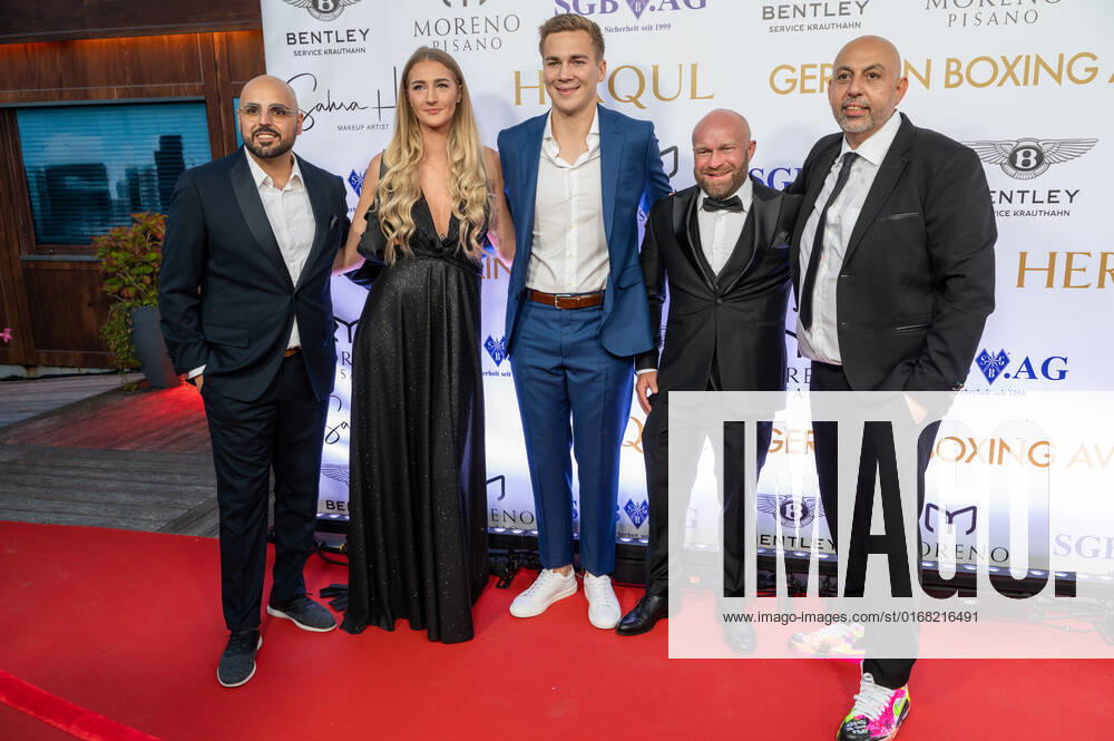 20220904 HERQUL GERMAN BOXING AWARDS BERLIN, GERMANY - SEPTEMBER 4 2022 : GAREN MEHRABIAN, Antonia Rauch, Tim Vössing, Sebastian Tlatlik, Ramin Seyed at - HERQUL GERMAN BOXING AWARDS on September 4, 2022 in Berlin, . Berlin Berlin Germany