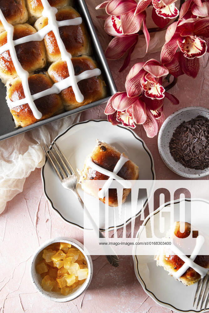 Candied Citrus and Chocolate Hot Cross Buns Candied Citrus and Chocolate Hot Cross Buns