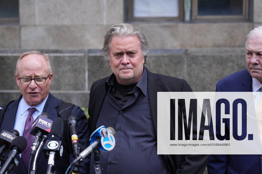 Former Trump Adviser Steve Bannon Surrenders On Wall Charges After Pardon Steve Bannon, former adviser to Donald Trump, center, during a press conference outside of Manhattan State Supreme Court in New York, US, on Thursday, Sept. 8, 2022. Bannon is facing New York state money-laundering, fraud and conspiracy charges for allegedly bilking thousands of contributors to a privately funded US-Mexico border wall of more than $15 million. New York United States