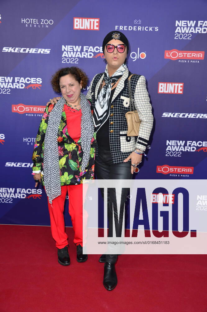 Franziska Traub Julian F.M. Stoeckel und beim Bunte New Faces Award STYLE in Berlin 08.09.2022