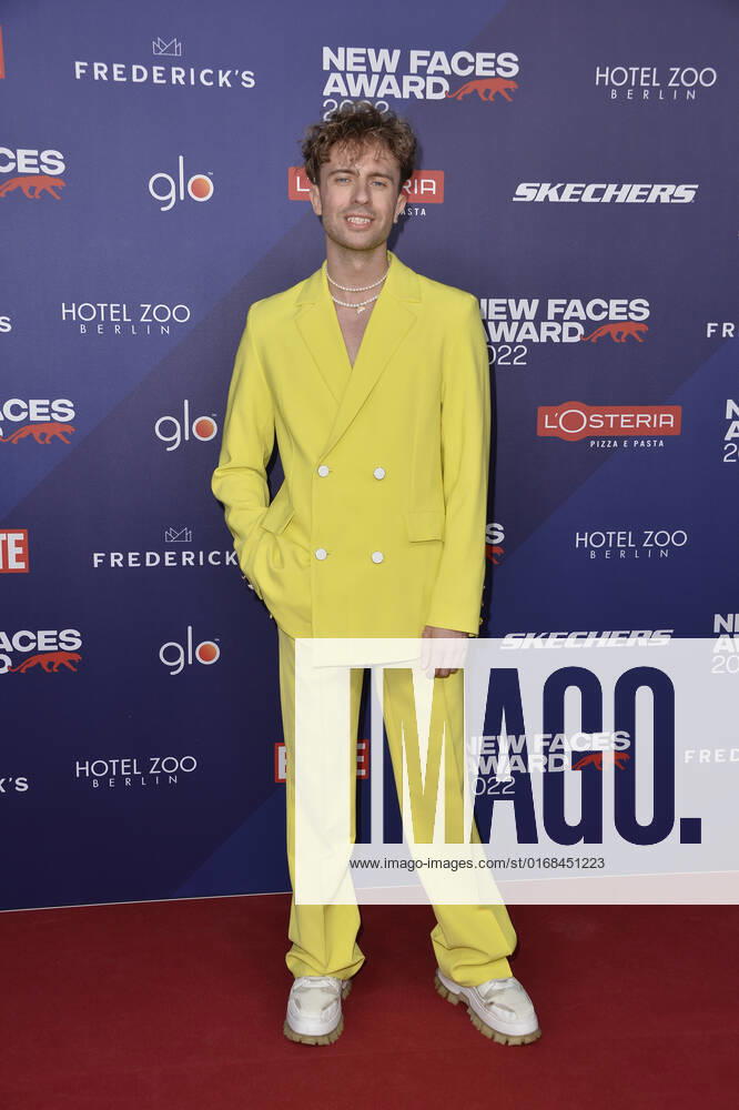 Felix Nieder beim Bunte New Faces Award STYLE in Berlin 08.09.2022