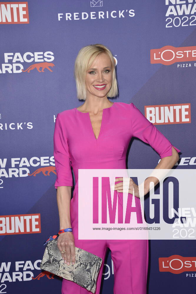 Lisa Loch beim Bunte New Faces Award STYLE in Berlin 08.09.2022