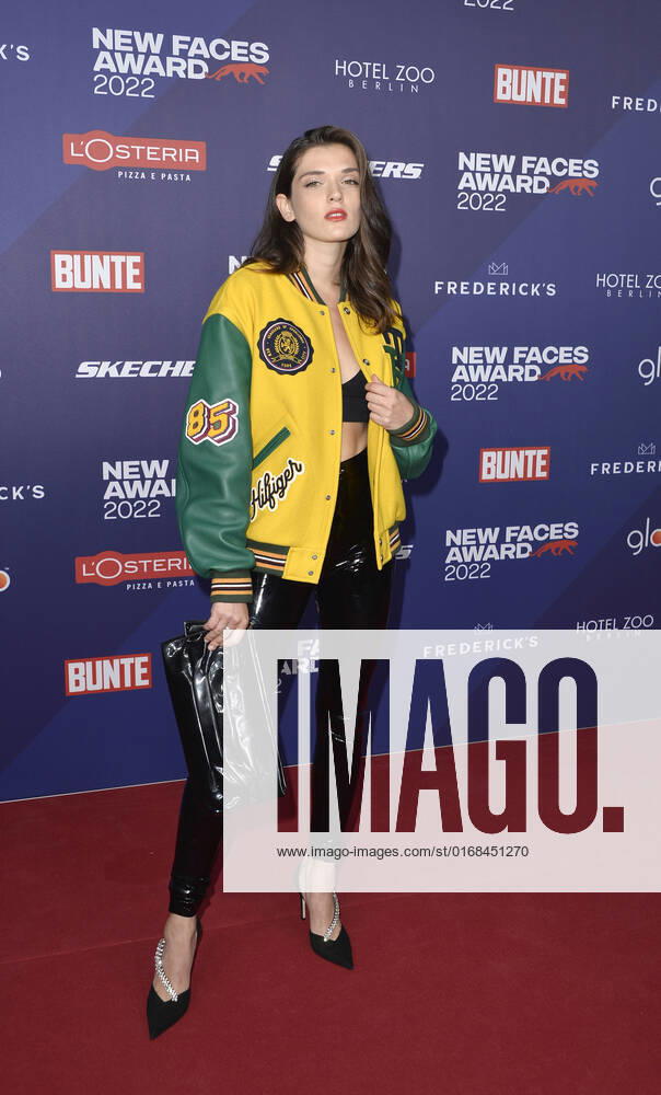 Caroline Hartig beim Bunte New Faces Award STYLE in Berlin 08.09.2022