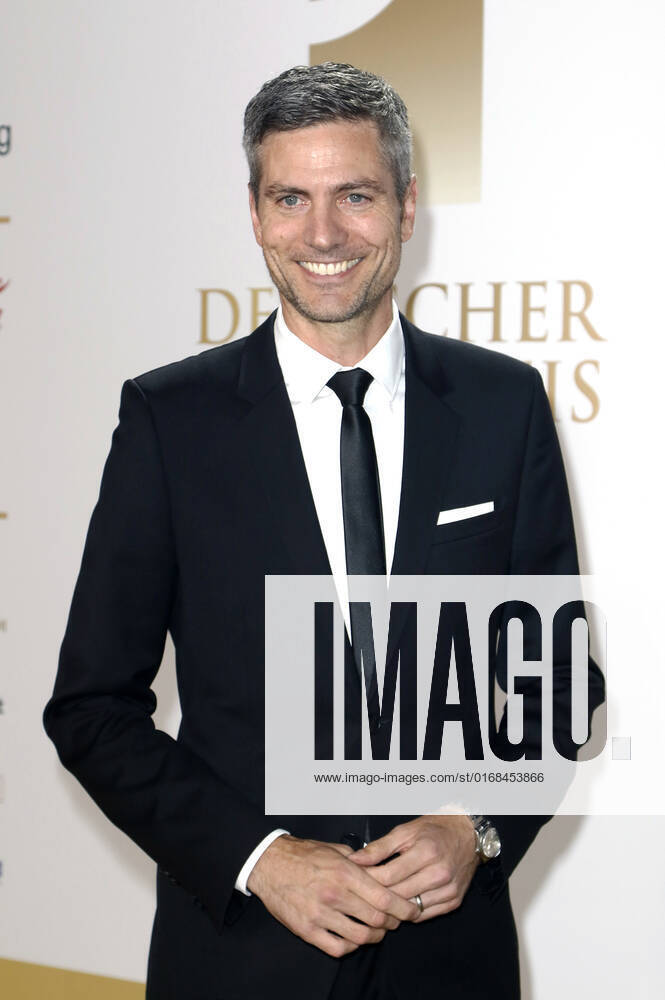 Ingo Zamperoni bei der Verleihung des Deutschen Radiopreises 2022 im Schuppen 52. Hamburg