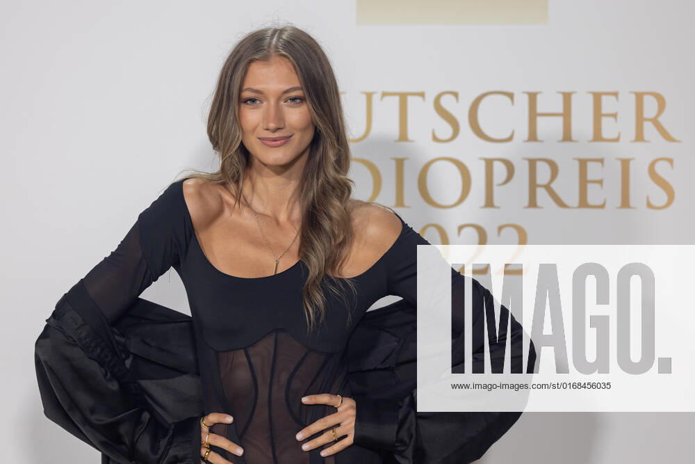 Leony bei der Verleihung Deutscher Radiopreis am 8.09.2022 in Hamburg Deutscher Radiopreis 2022 Verleihung in Hamburg Brunsb?ttel River Loft Hotel Schleswig Holstein Deutschland DJR56411