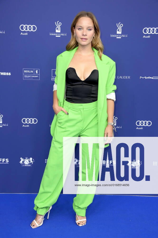 Sonja Gerhardt bei der Verleihung des Deutschen Schauspielpreises 2022 im Restaurant Spindler & Klatt. Berlin