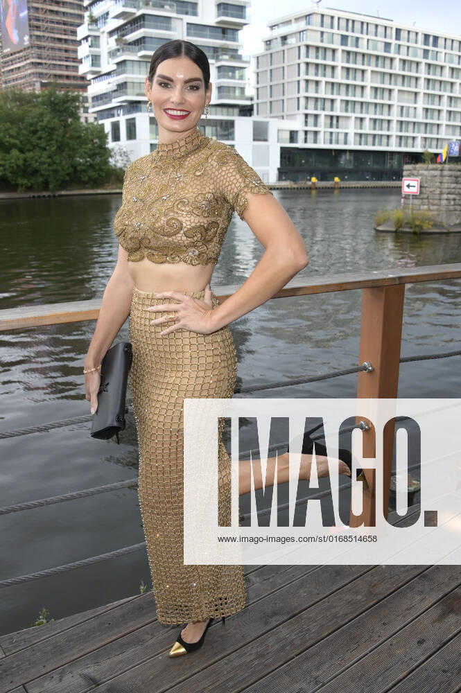 Rebecca Kunikowski bei der Verleihung des Deutschen Schauspielpreises 2022 im Restaurant Spindler & Klatt. Berlin