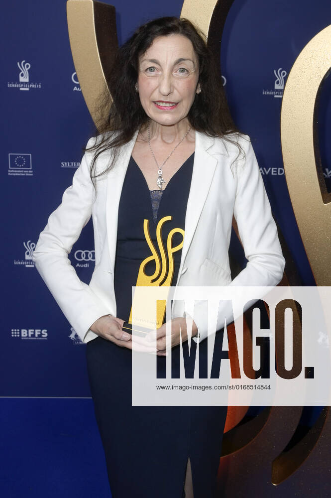 Isabella Vertes-Schütter bei der Verleihung des Deutschen Schauspielpreises 2022 im Restaurant Spindler & Klatt. Berlin