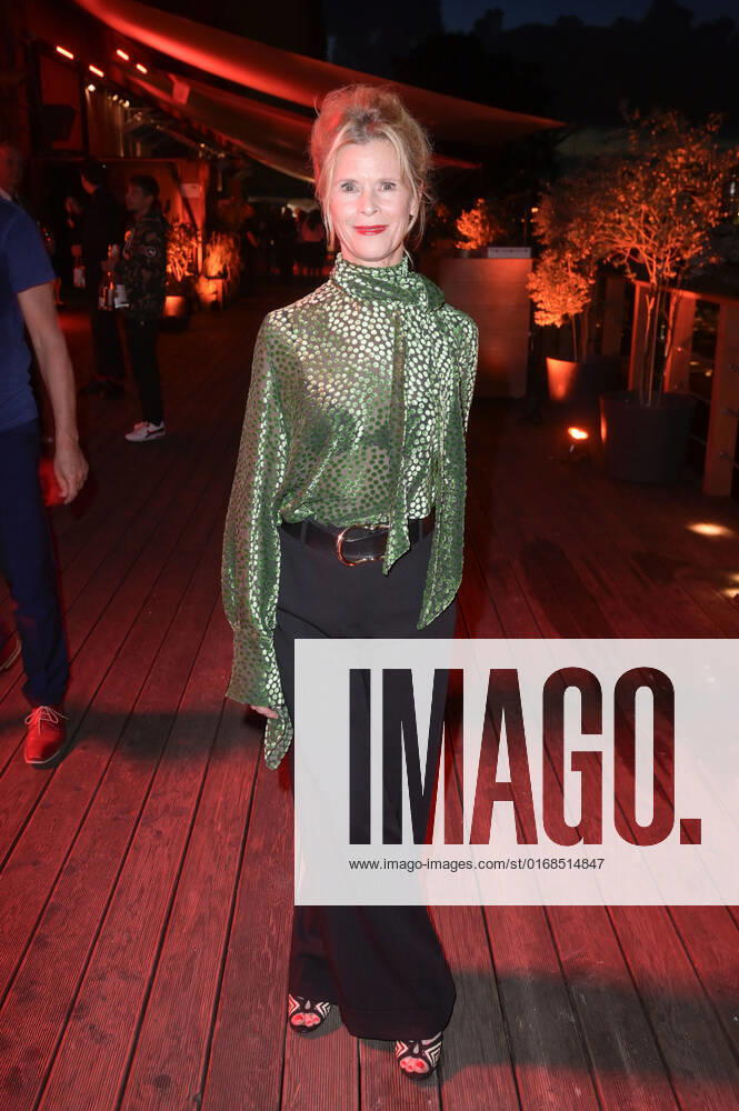 Leslie Malton bei der Verleihung des Deutschen Schauspielpreises 2022 im Restaurant Spindler & Klatt. Berlin