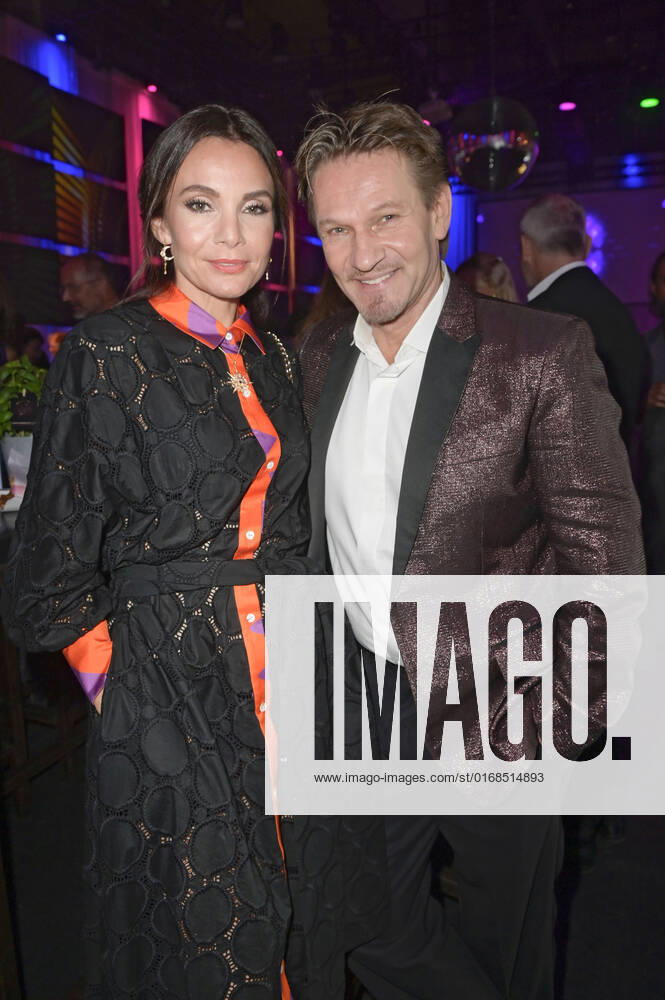 Nadine Warmuth und Thure Riefenstein bei der Verleihung des Deutschen Schauspielpreises 2022 im Restaurant Spindler & Klatt. Berlin