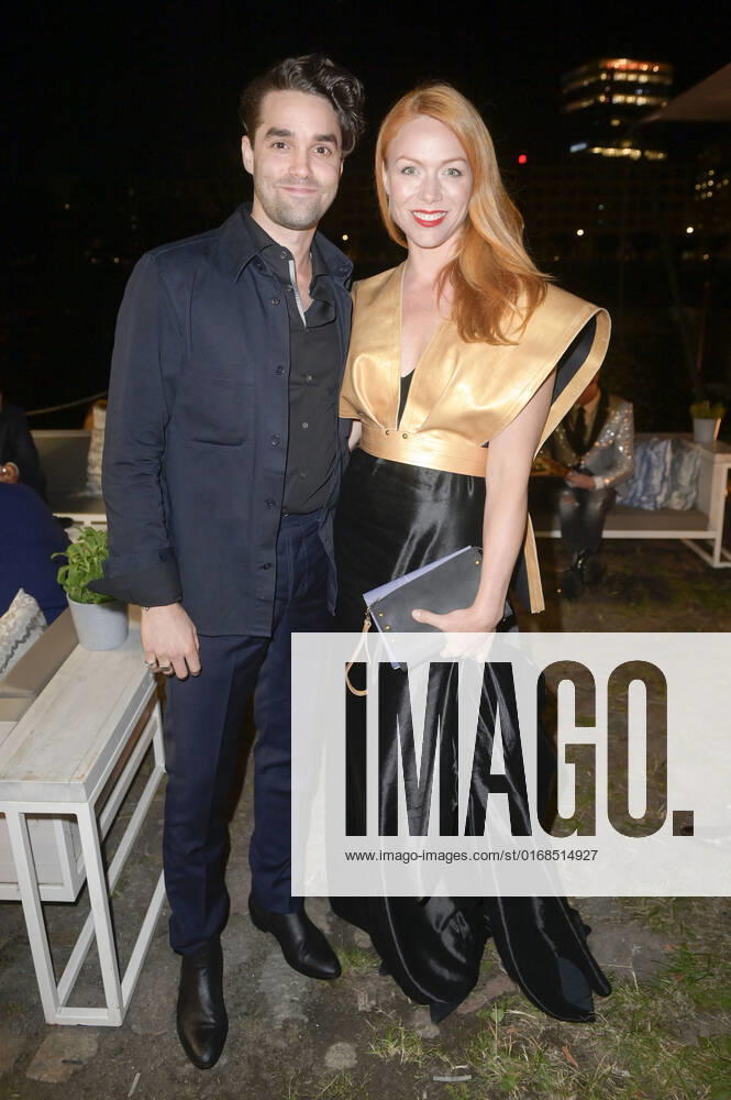 Maximilian Befort und Esther Roling bei der Verleihung des Deutschen Schauspielpreises 2022 im Restaurant Spindler & Klatt. Berlin