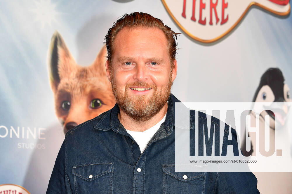 Axel Stein bei der Die Schule der Magischen Tiere 2 Film Premiere am 10.09.2022 in München Die Schule der Magischen Tiere 2 Filmpremiere in München