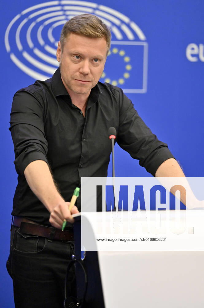 Martin Schirdewan beim Pressebriefing der Fraktion Die Linke im Europäischen Parlament. Straßburg
