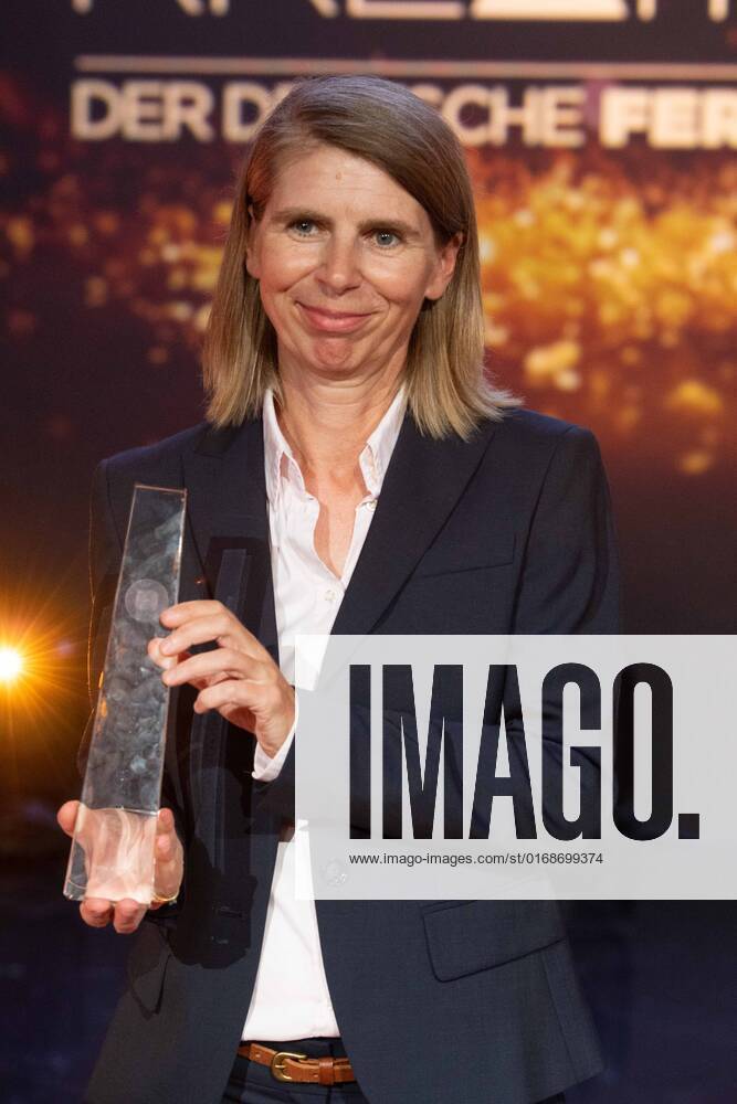 Preistraegerin Petra ALBERT, Verleihung des Deutschen Fernsehpreises, Die Nacht der Kreativen - Der Deutsche Fernsehpreis 2022, Deutscher Fernsehpreis 2022 in Koeln, am 13.09.2022.