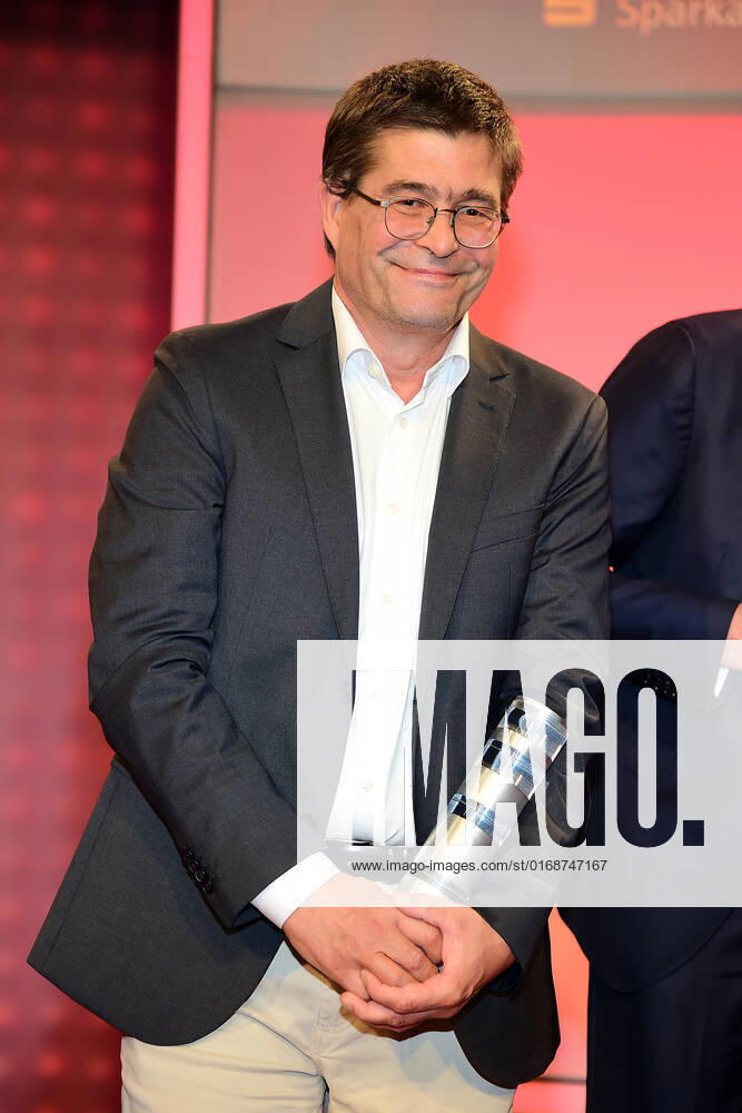Verleihung des Deutschen Gründerpreises 2022 Richard Grohe, Der Sohn von Klaus Grohe steigt mit seiner Beteiligungsgesellschaft Syngroh bei KMLS ein, Enkel des Erfinders von Hans Grohe aus dem ZDF Hauptstadtstudio die Verleihung des Deutschen Gründerpreises in Berlin am 13.09.2022