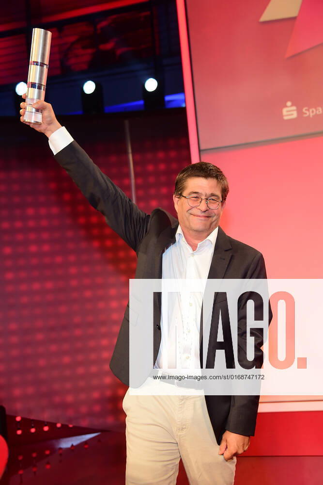 Verleihung des Deutschen Gründerpreises 2022 Richard Grohe, Der Sohn von Klaus Grohe steigt mit seiner Beteiligungsgesellschaft Syngroh bei KMLS ein, Enkel des Erfinders von Hans Grohe aus dem ZDF Hauptstadtstudio die Verleihung des Deutschen Gründerpreises in Berlin am 13.09.2022