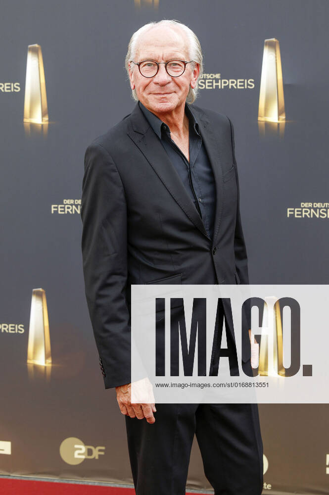 Wolf Bauer bei der Verleihung des Deutschen Fernsehpreises 2022 - Die Nacht der Kreativen im Studio Ehrenfeld. Köln