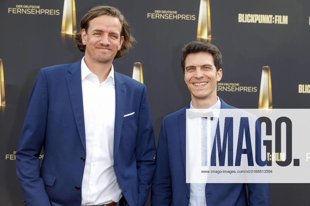 Andreas Baltschun und Lucas Seeberger bei der Verleihung des Deutschen Fernsehpreises 2022 - Die Nacht der Kreativen im Studio Ehrenfeld. Köln