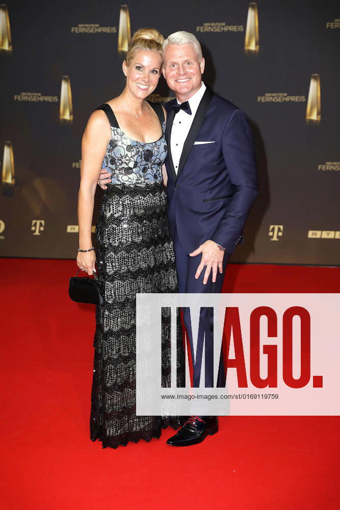 Guido Cantz und seine Ehefrau Kerstin Ricker bei der Deutscher Fernsehpreis Verleihung am 14.09.2022 in Koeln Deutscher Fernsehpreis Verleihung 2022 in Köln
