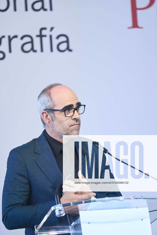 Luis Tosar during National Cinematrogy Award to Penelope Cruz during 70th San Sebastian International Film Festival at Victoria Eugenia Theatre on September 17, 2022 in Donostia San Sebastian, SpainPenelope Cruz receives National Cinematrogy Award during 70th San Sebastian International Film Festival at Victoria Eugenia Theatre on September 17, 2022 in Donostia San Sebastian, Spain Madrid Spain - ZUMAg15_ 20220917_zaf_g15_083
