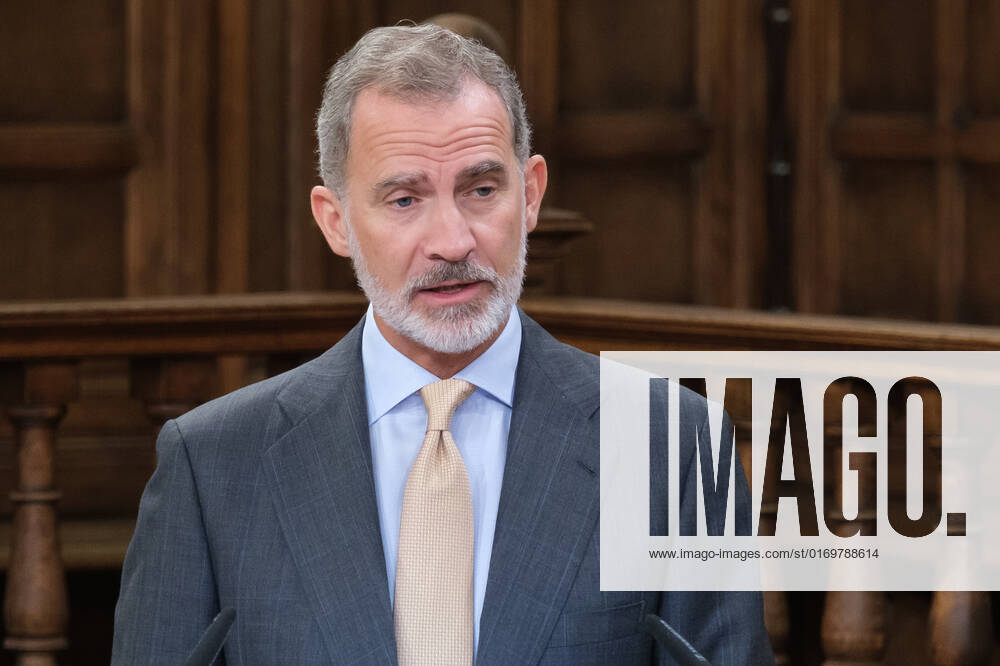 King Felipe VI of Spain seen during the delivery of the Camino Real Award on its fifth edition at the auditorium of the University of Alcala, in Alcala de Henares, Madrid. The Camino Real award has been granted by the Franklin Institute of the University of Alcala, which recognizes the professional work of Spaniards who in an outstanding and exemplary way project and enhance the positive image of Spain in the United States. The projection of the image of Spain in North America by the tennis player, means his triumph in the US Open (2019), as well as in previous editions of 2010, 2013, 2017 and in other tournaments played in North America. Madrid Spain - ZUMAs197 20220920_zaa_s197_126