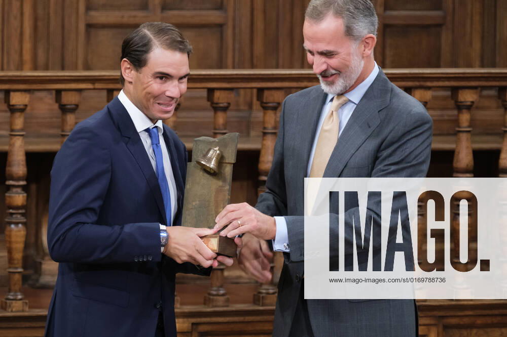Tennis player Rafael Nadal and King Felipe VI of Spain seen during the delivery of the Camino Real Award on its fifth edition, at the auditorium of the University of Alcala, in Alcala de Henares, Madrid. The Camino Real award has been granted by the Franklin Institute of the University of Alcala, which recognizes the professional work of Spaniards who in an outstanding and exemplary way project and enhance the positive image of Spain in the United States. The projection of the image of Spain in North America by the tennis player, means his triumph in the US Open (2019), as well as in previous editions of 2010, 2013, 2017 and in other tournaments played in North America. Madrid Spain - ZUMAs197 20220920_zaa_s197_109