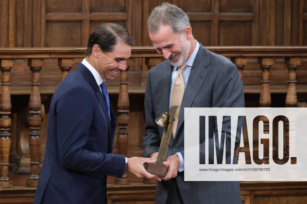 Tennis player Rafael Nadal and King Felipe VI of Spain seen during the delivery of the Camino Real Award on its fifth edition, at the auditorium of the University of Alcala, in Alcala de Henares, Madrid. The Camino Real award has been granted by the Franklin Institute of the University of Alcala, which recognizes the professional work of Spaniards who in an outstanding and exemplary way project and enhance the positive image of Spain in the United States. The projection of the image of Spain in North America by the tennis player, means his triumph in the US Open (2019), as well as in previous editions of 2010, 2013, 2017 and in other tournaments played in North America. Madrid Spain - ZUMAs197 20220920_zaa_s197_108