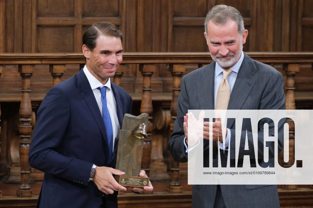 The King Presents The V Edition Of The camino Real Award To Rafa Nadal King Felipe VI presents the Camino Real Award to tennis player Rafael Nadal , during its fifth edition, at the auditorium of the University of Alcala, on 20 September, 2022 in Alcala de Henares, Madrid, Spain Madrid Spain