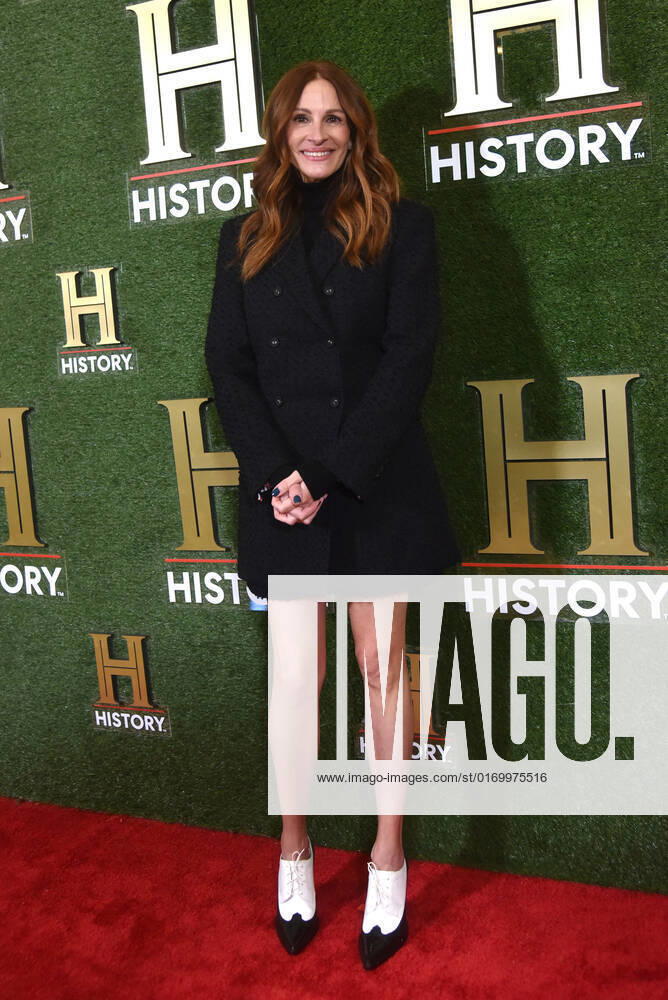 WASHINGTON, DC - SEPTEMBER 24: Julia Roberts at HISTORYTalks 2022: Your Place in History at DAR Constitution Hall in Washington, DC on September 24, 2022.