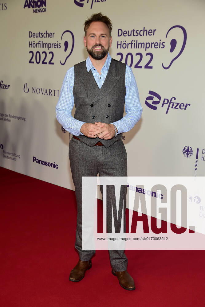 Verleihung des 20. Deutschen Hörfilmpreises Steven Gätjen, Moderatoer Verleihung des 20. Deutschen Hörfilmpreises 2022 in cen BOLLE Festsäle am Spree-Bogeni n Berlin am 27.09.2022
