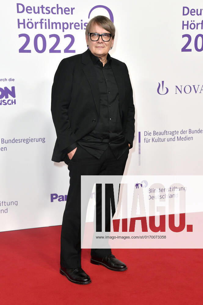 Sven Regener bei der Verleihung des 20. Deutschen Hörfilmpreises 2022 in den Bolle Festsälen am Spree-Bogen. Berlin