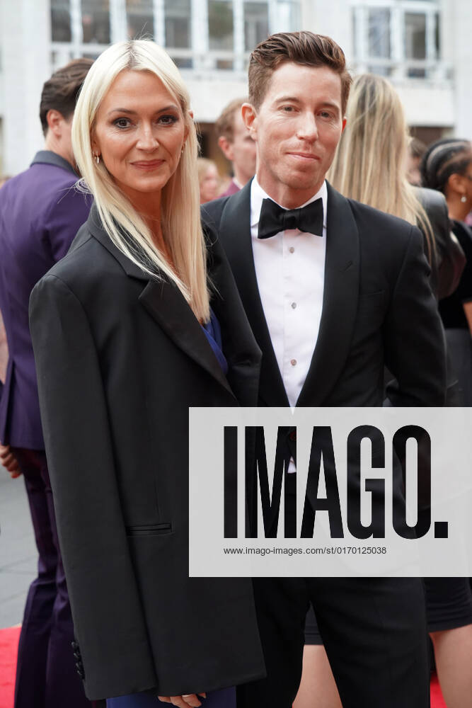 ZANNA ROBERTS RASSI and SHAUN WHITE attend the New York City Ballet 2022 Fall Fashion Gala,.The David H. Koch Theater, Lincoln Center,.NYC.September 28, 2022. New York USA - ZUMAms4_ 20220928_zaf_ms4_003